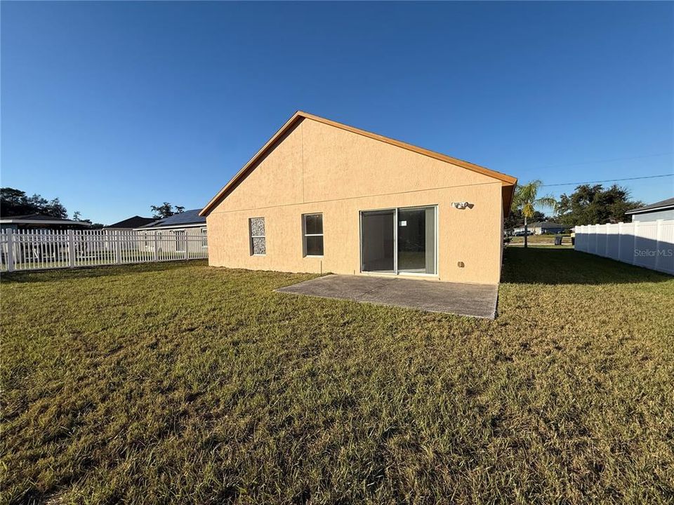 For Rent: $1,699 (3 beds, 2 baths, 1790 Square Feet)