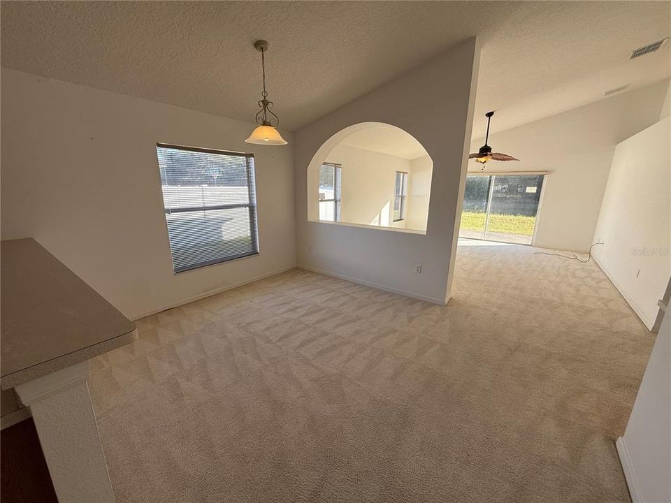 For Rent: $1,699 (3 beds, 2 baths, 1790 Square Feet)