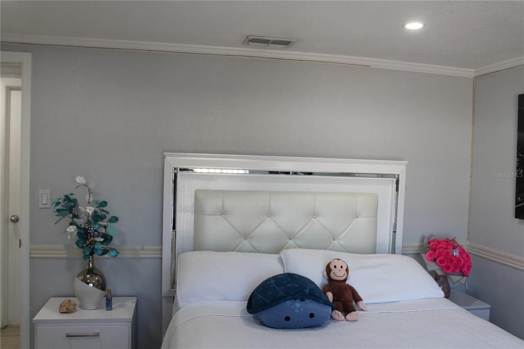 На продажу: $299,999 (3 спален, 2 ванн, 1260 Квадратных фут)