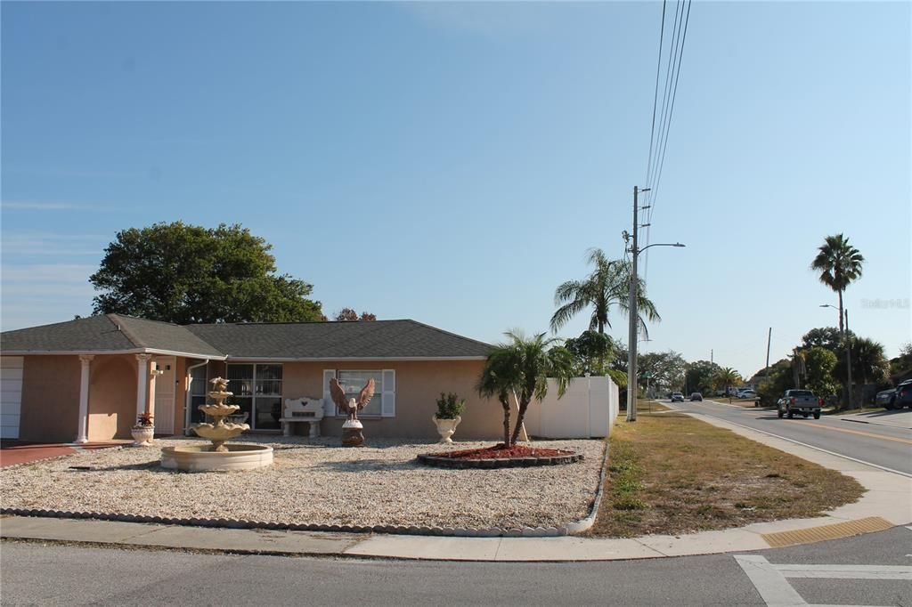 На продажу: $299,999 (3 спален, 2 ванн, 1260 Квадратных фут)