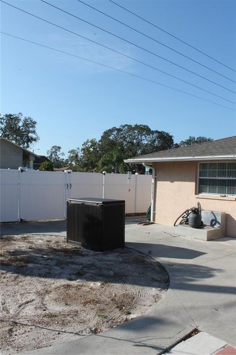 На продажу: $299,999 (3 спален, 2 ванн, 1260 Квадратных фут)