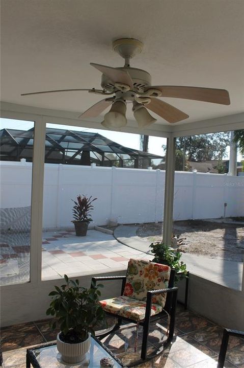 На продажу: $299,999 (3 спален, 2 ванн, 1260 Квадратных фут)