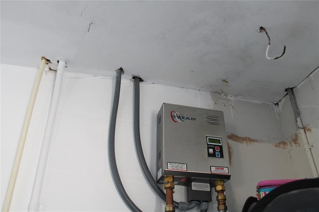 На продажу: $299,999 (3 спален, 2 ванн, 1260 Квадратных фут)