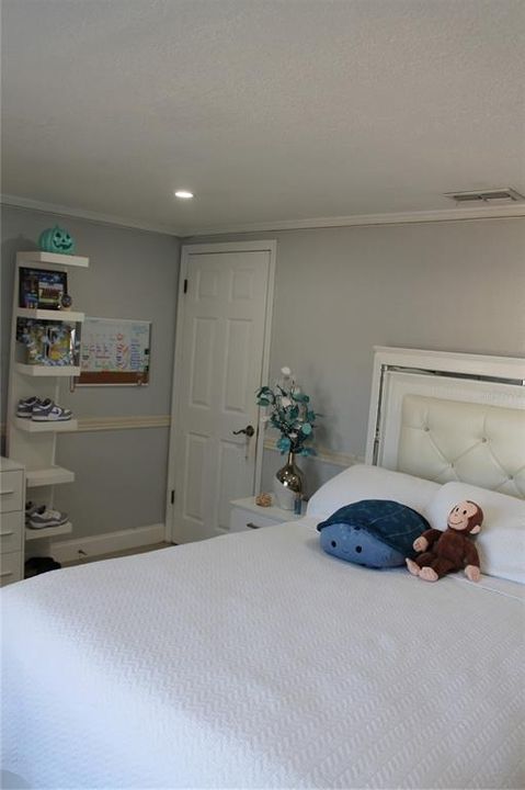 На продажу: $299,999 (3 спален, 2 ванн, 1260 Квадратных фут)