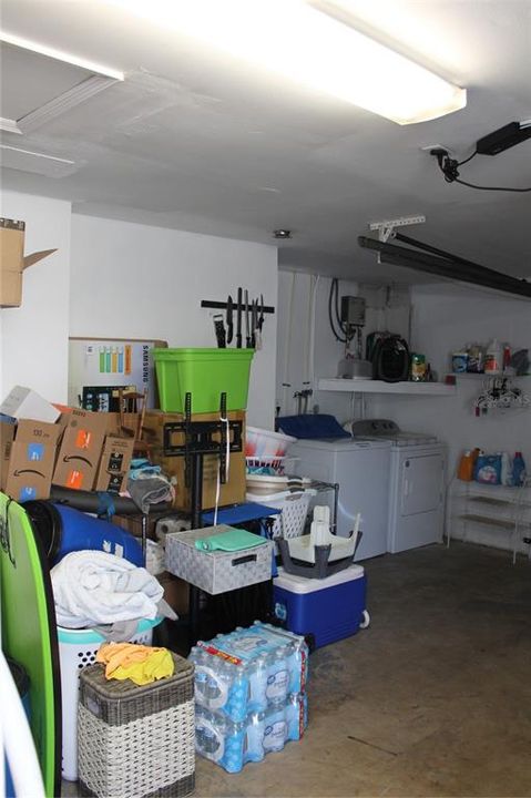 На продажу: $299,999 (3 спален, 2 ванн, 1260 Квадратных фут)