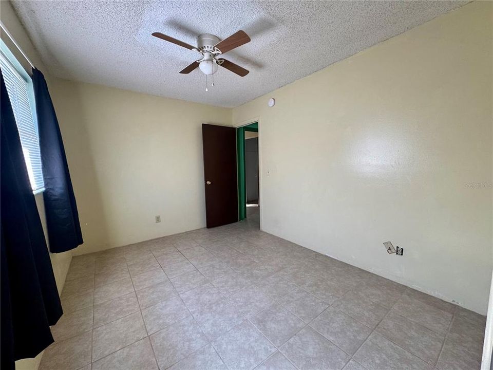 For Sale: $160,000 (3 beds, 1 baths, 1088 Square Feet)