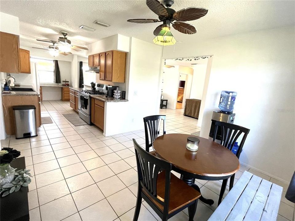 For Sale: $298,000 (3 beds, 2 baths, 1423 Square Feet)