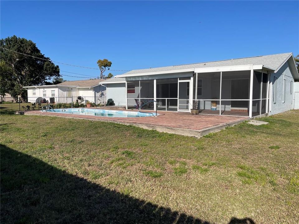 For Sale: $298,000 (3 beds, 2 baths, 1423 Square Feet)