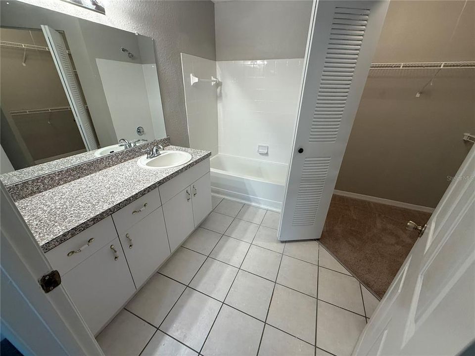 For Rent: $1,450 (2 beds, 2 baths, 1062 Square Feet)