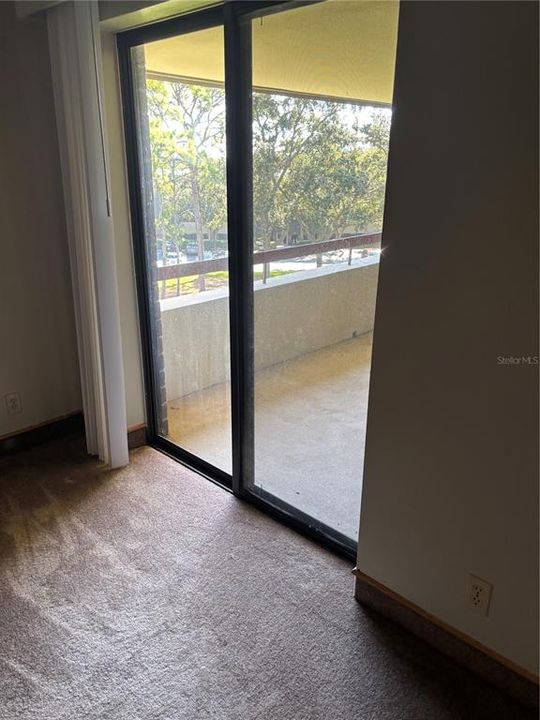 For Sale: $319,000 (2 beds, 2 baths, 1210 Square Feet)