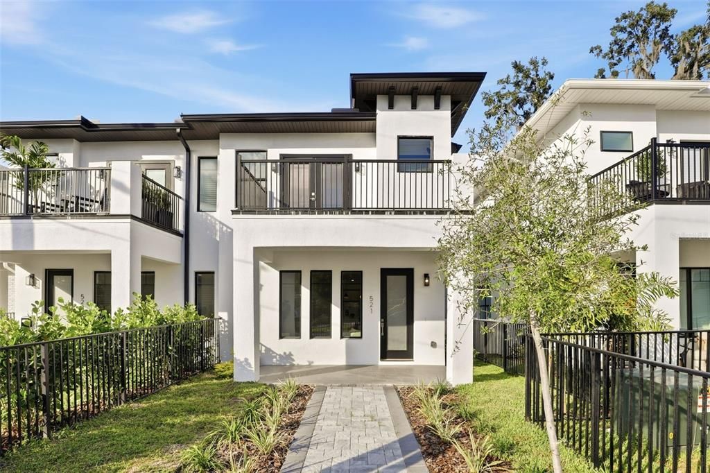 For Sale: $569,900 (3 beds, 2 baths, 1458 Square Feet)