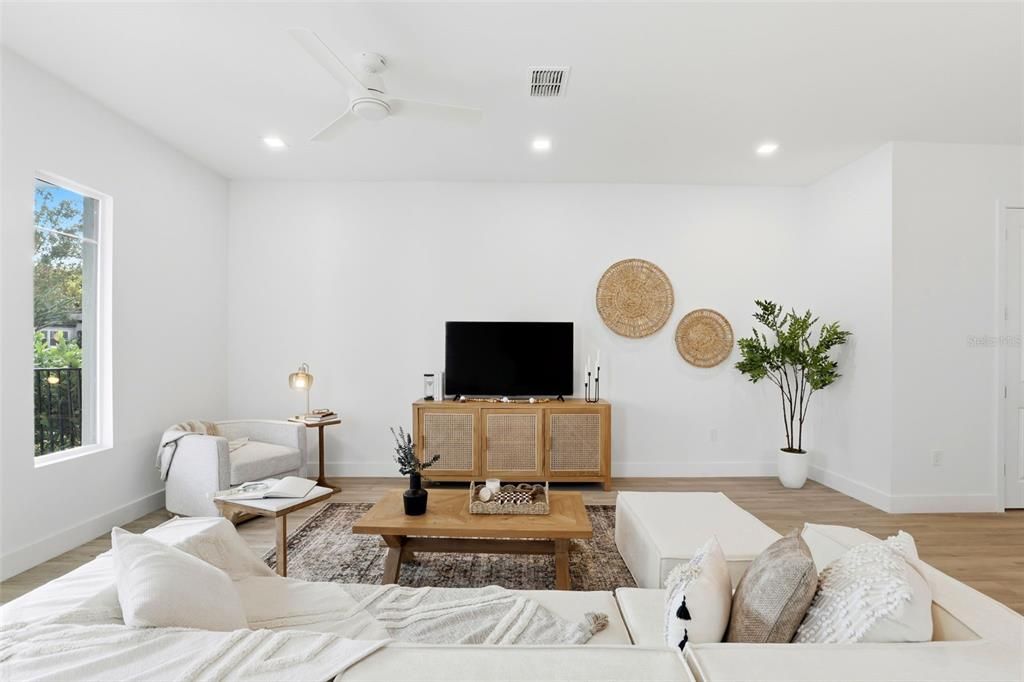 For Sale: $569,900 (3 beds, 2 baths, 1458 Square Feet)