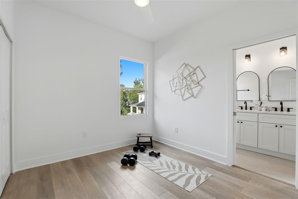 For Sale: $569,900 (3 beds, 2 baths, 1458 Square Feet)