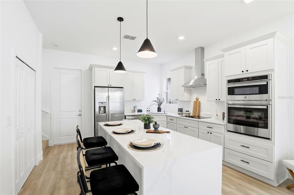 For Sale: $569,900 (3 beds, 2 baths, 1458 Square Feet)