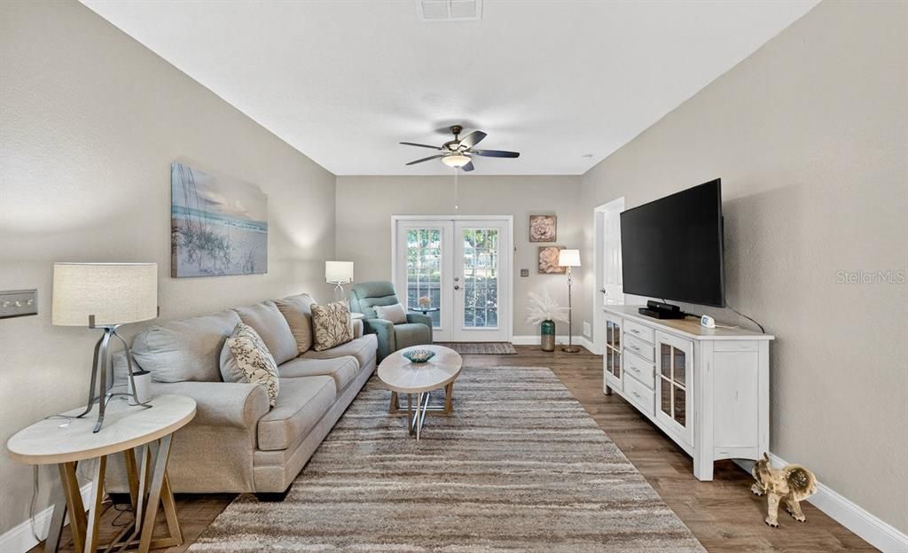 На продажу: $289,000 (3 спален, 2 ванн, 1351 Квадратных фут)