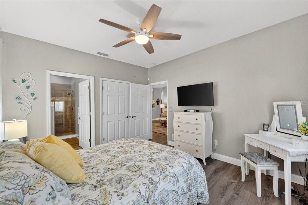 На продажу: $289,000 (3 спален, 2 ванн, 1351 Квадратных фут)