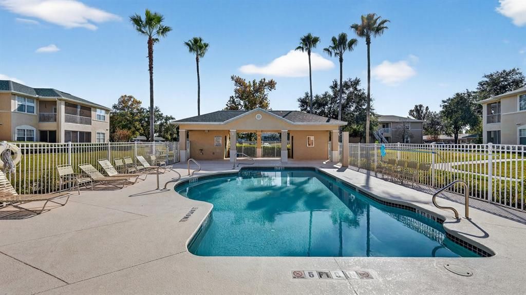 На продажу: $289,000 (3 спален, 2 ванн, 1351 Квадратных фут)