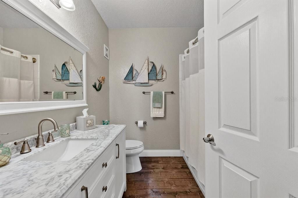 На продажу: $289,000 (3 спален, 2 ванн, 1351 Квадратных фут)