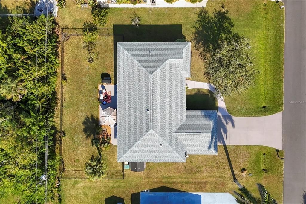 For Sale: $319,900 (3 beds, 2 baths, 1528 Square Feet)