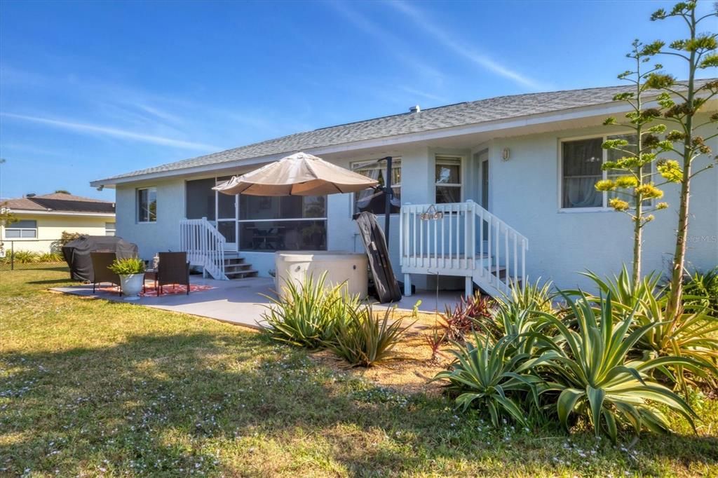 For Sale: $319,900 (3 beds, 2 baths, 1528 Square Feet)