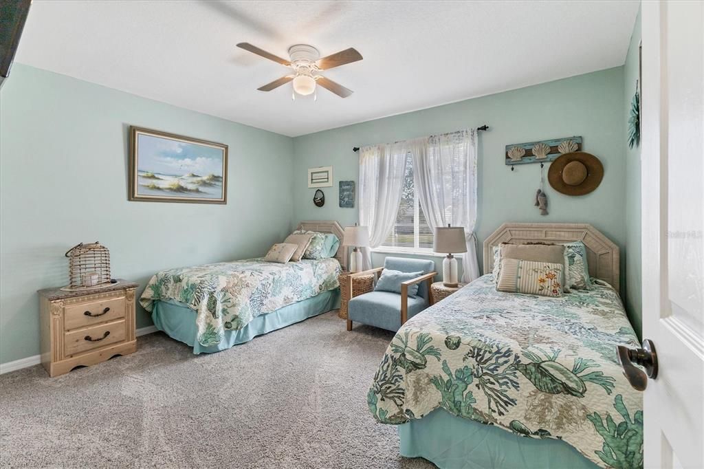 For Sale: $319,900 (3 beds, 2 baths, 1528 Square Feet)