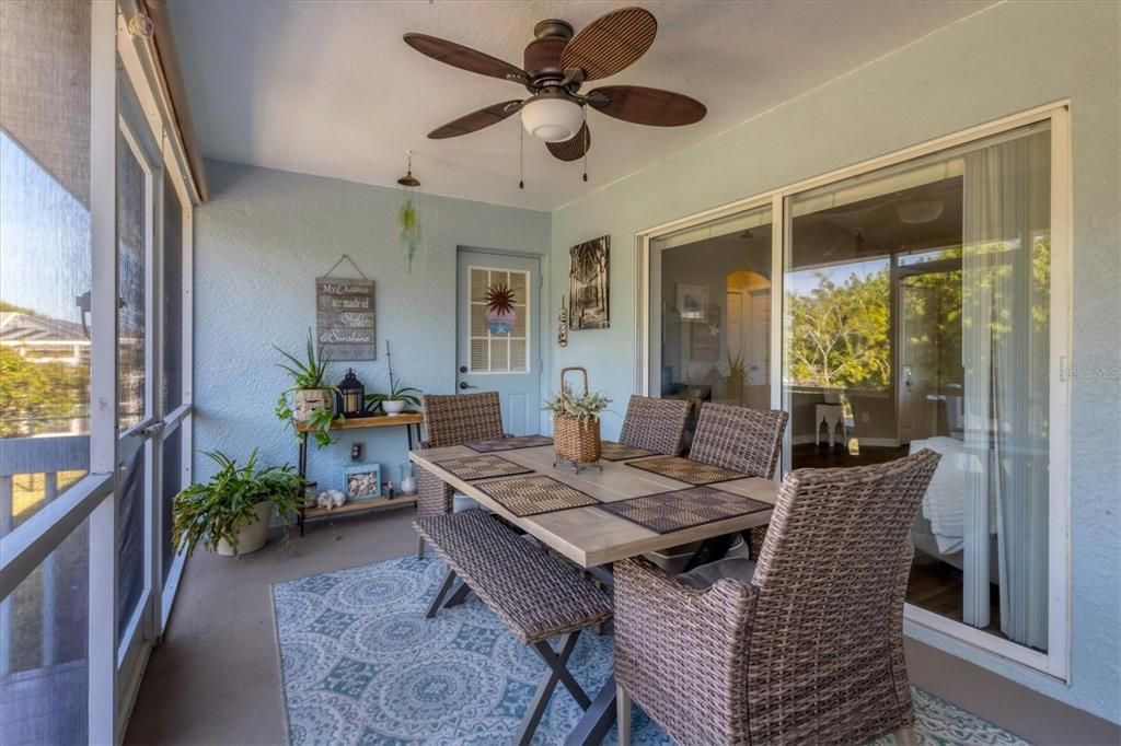 For Sale: $319,900 (3 beds, 2 baths, 1528 Square Feet)