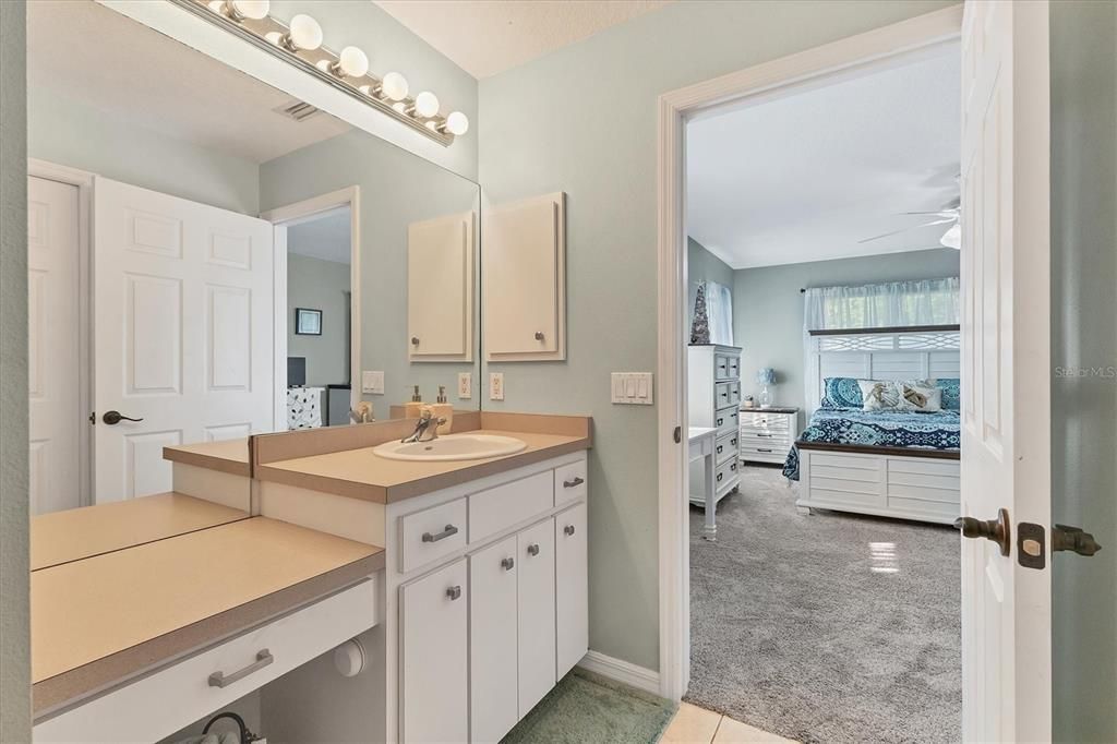 For Sale: $319,900 (3 beds, 2 baths, 1528 Square Feet)