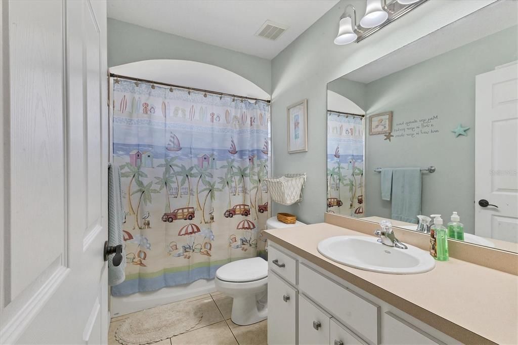 For Sale: $319,900 (3 beds, 2 baths, 1528 Square Feet)