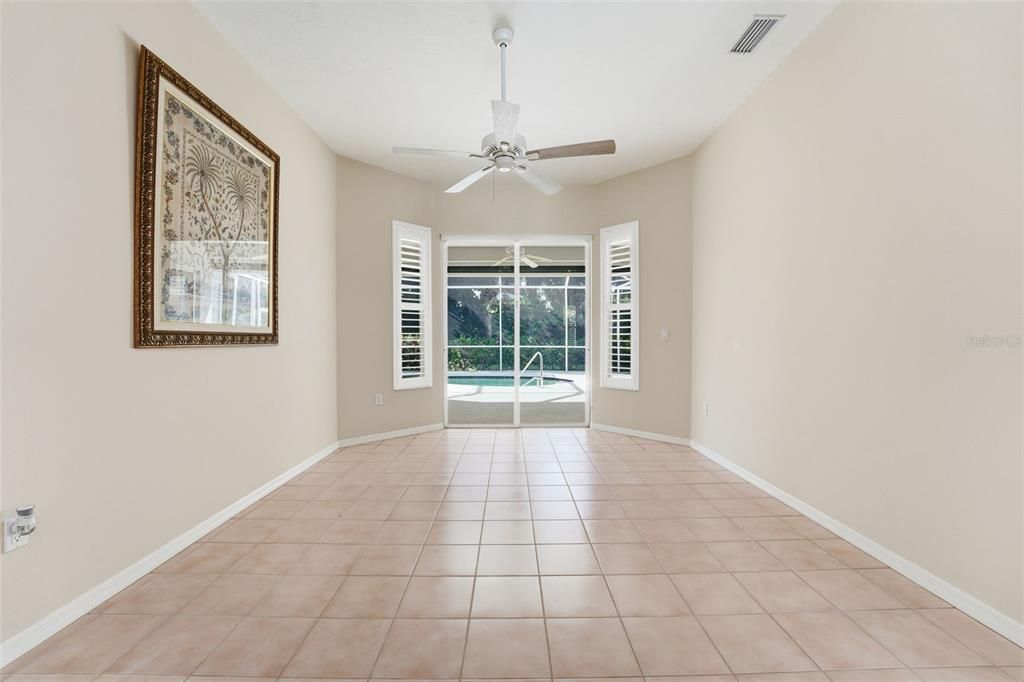 待售: $775,000 (4 贝兹, 3 浴室, 2593 平方英尺)