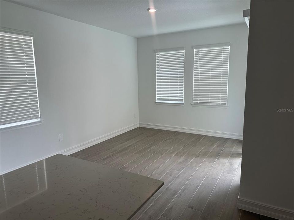 En Renta: $2,750 (4 camas, 2 baños, 2480 Pies cuadrados)