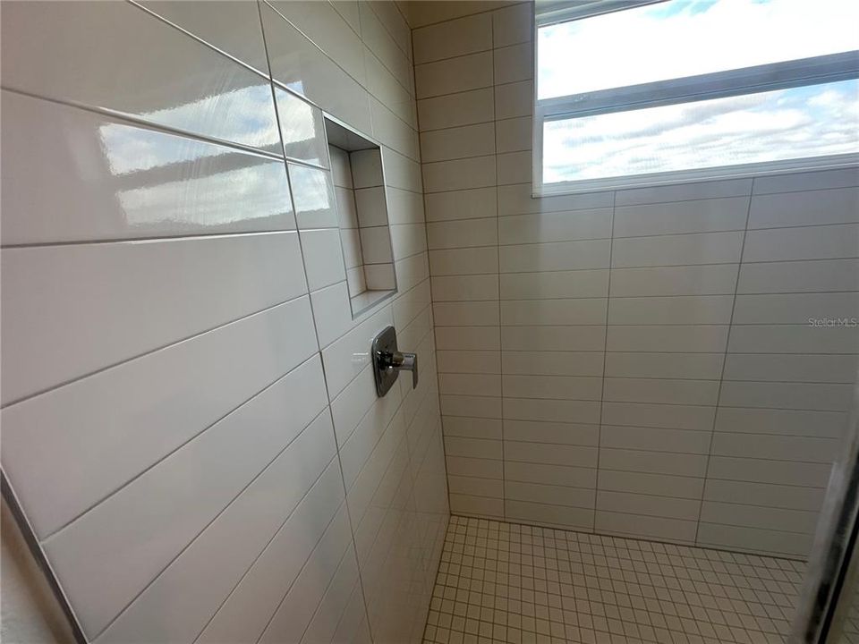 En Renta: $2,750 (4 camas, 2 baños, 2480 Pies cuadrados)