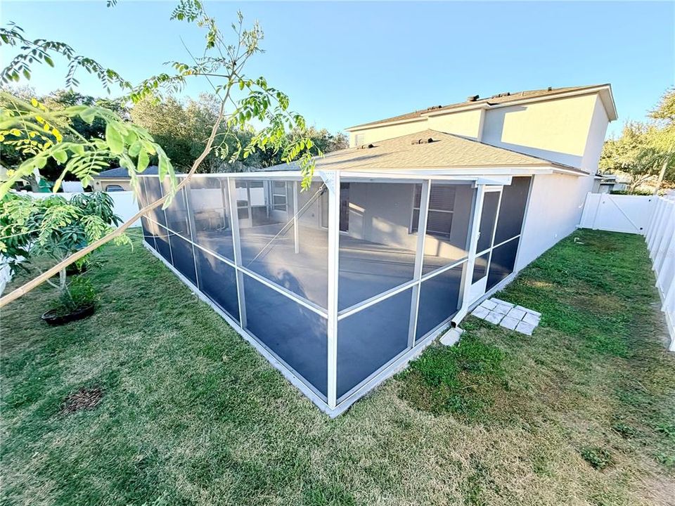 出租: $2,950 (4 贝兹, 3 浴室, 2759 平方英尺)