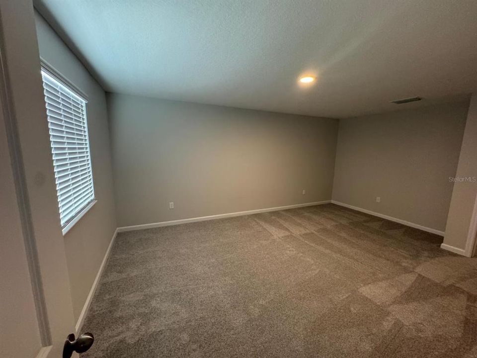 For Rent: $2,800 (4 beds, 3 baths, 1769 Square Feet)