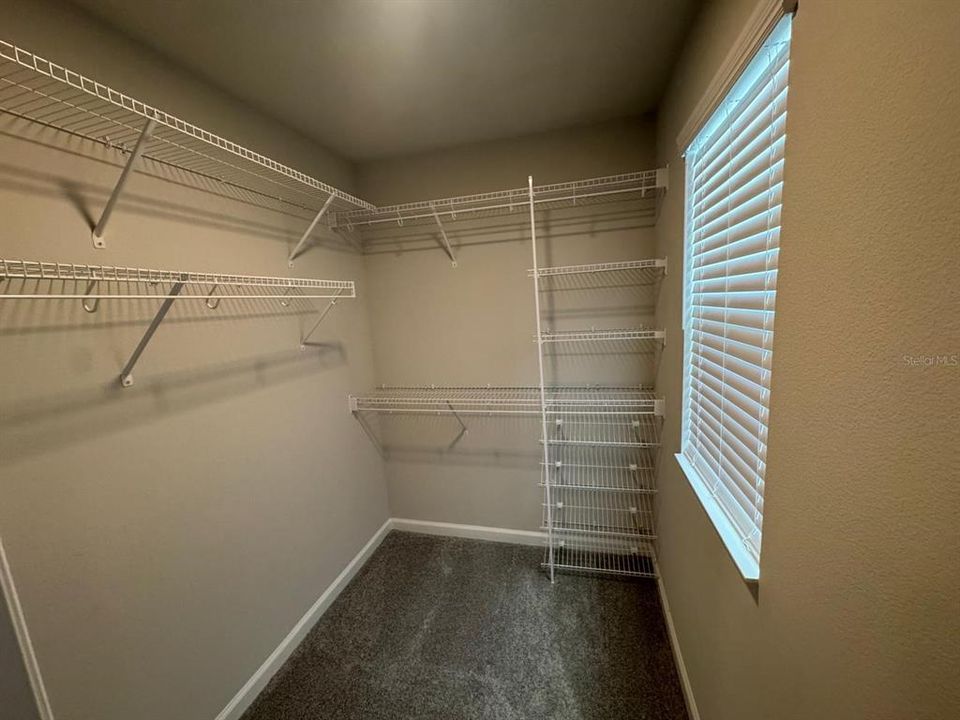 For Rent: $2,800 (4 beds, 3 baths, 1769 Square Feet)