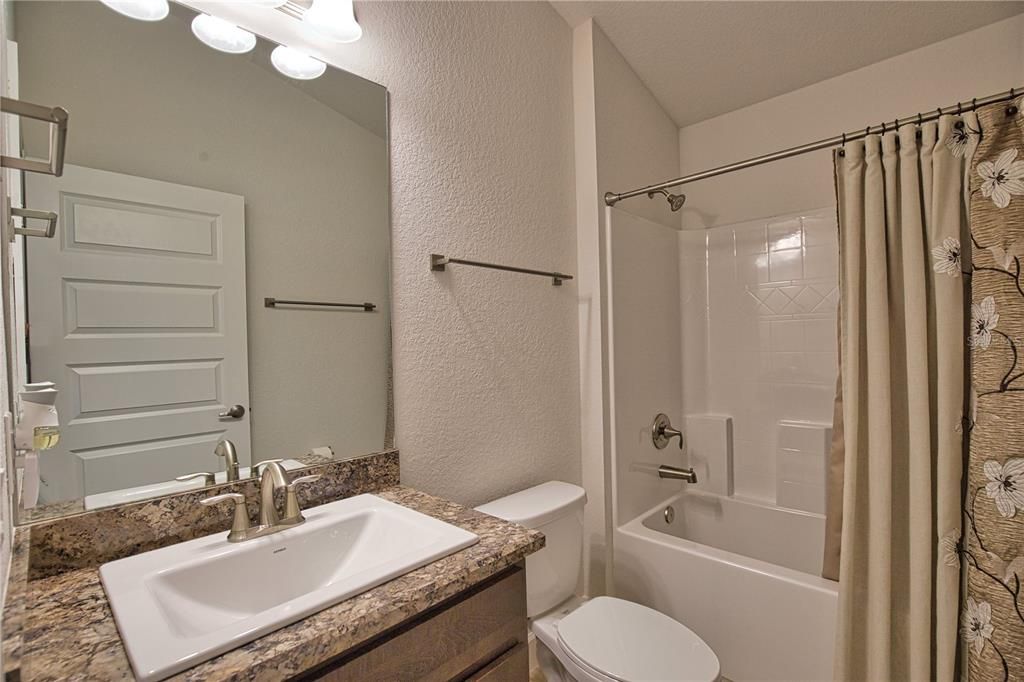 待售: $299,000 (3 贝兹, 2 浴室, 1488 平方英尺)