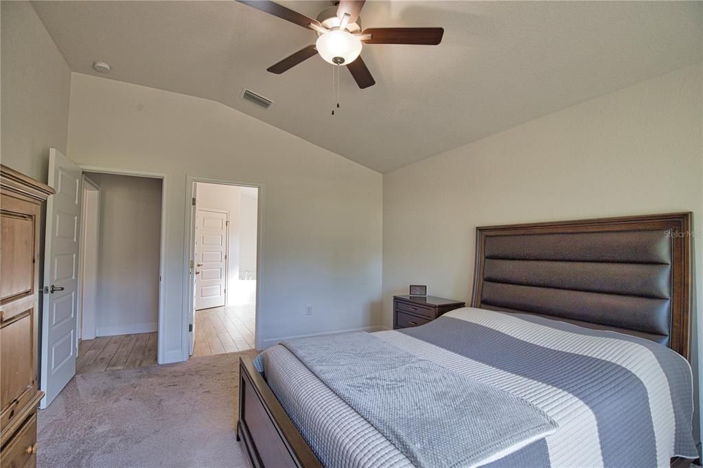 待售: $299,000 (3 贝兹, 2 浴室, 1488 平方英尺)