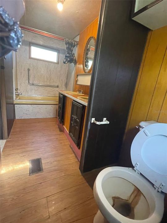 出租: $1,500 (2 贝兹, 2 浴室, 696 平方英尺)