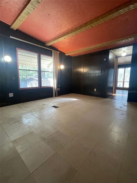 出租: $1,500 (2 贝兹, 2 浴室, 696 平方英尺)