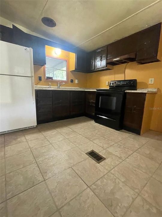 出租: $1,500 (2 贝兹, 2 浴室, 696 平方英尺)