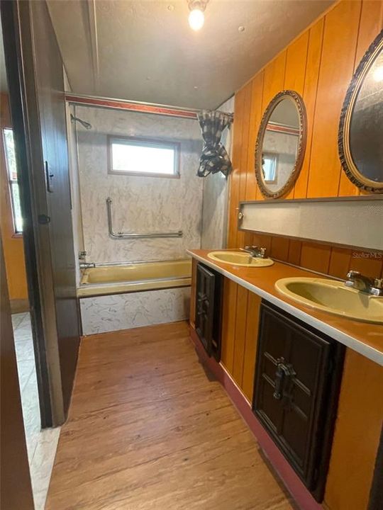 出租: $1,500 (2 贝兹, 2 浴室, 696 平方英尺)