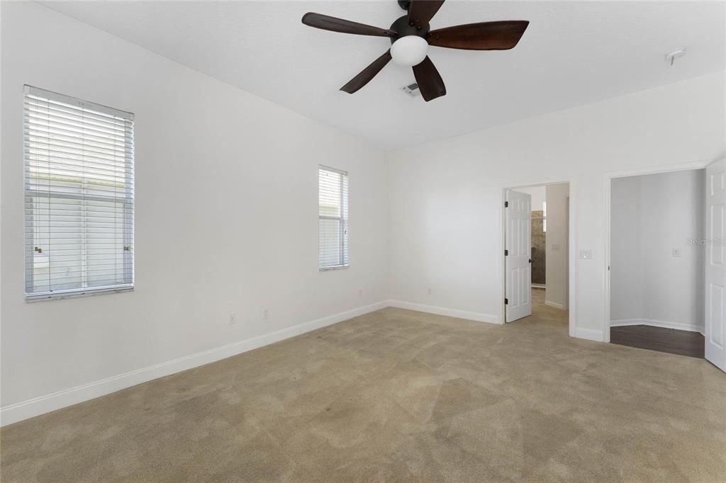 待售: $491,999 (4 贝兹, 2 浴室, 2663 平方英尺)