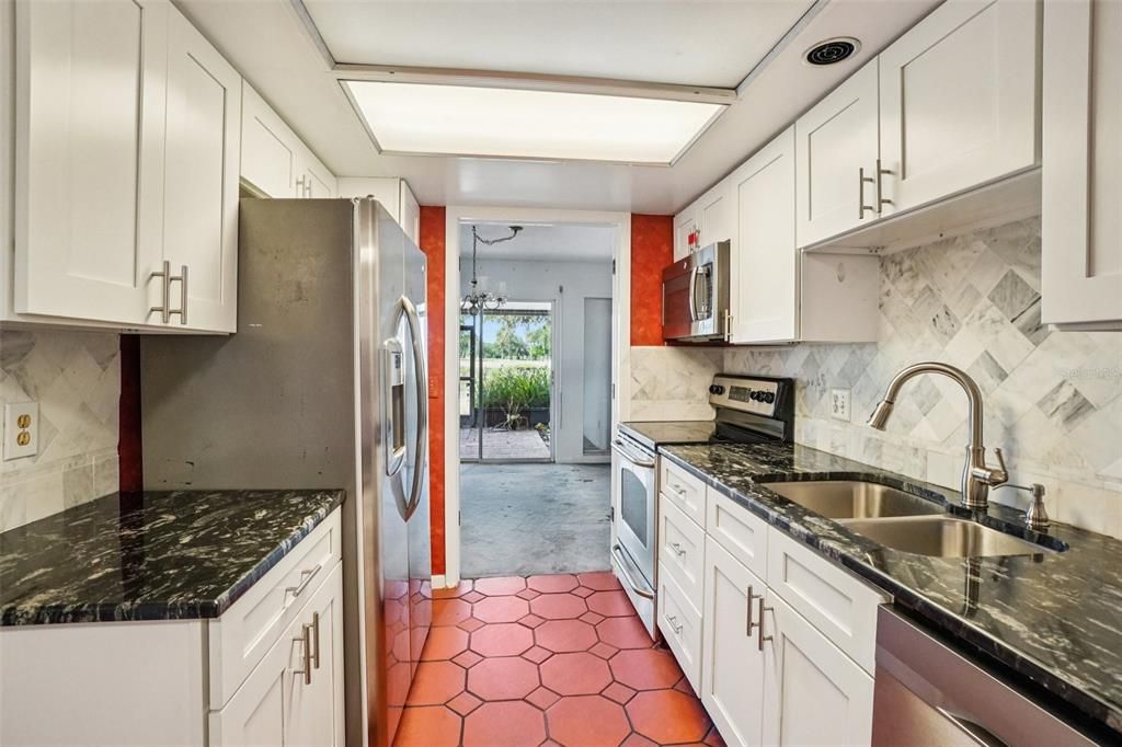 En Venta: $340,000 (2 camas, 2 baños, 1700 Pies cuadrados)