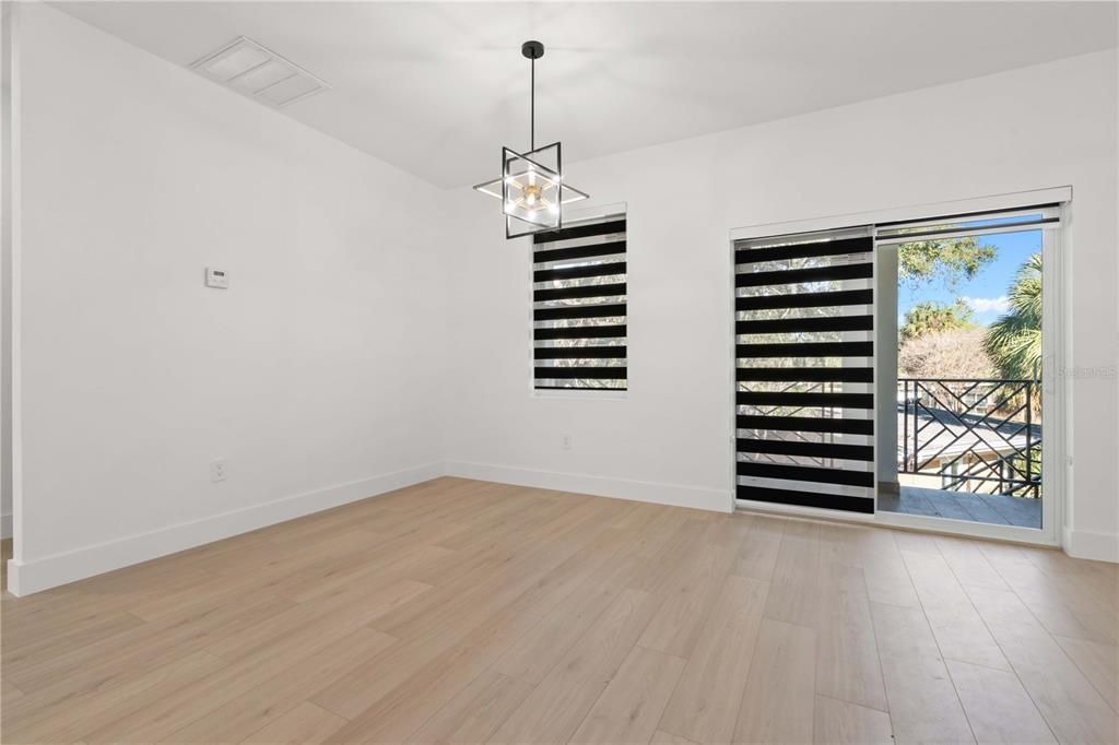 待售: $525,000 (3 贝兹, 2 浴室, 1559 平方英尺)