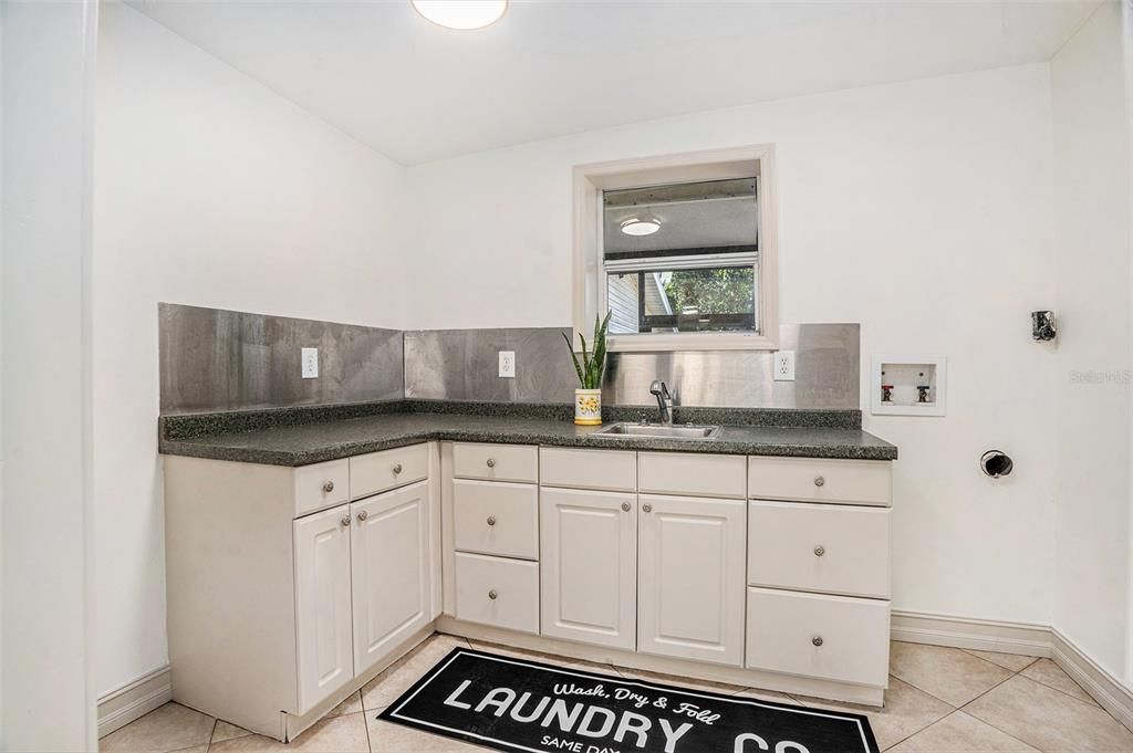 For Sale: $435,000 (3 beds, 2 baths, 2126 Square Feet)