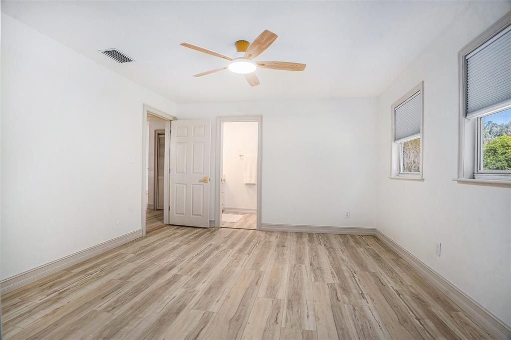 For Sale: $435,000 (3 beds, 2 baths, 2126 Square Feet)