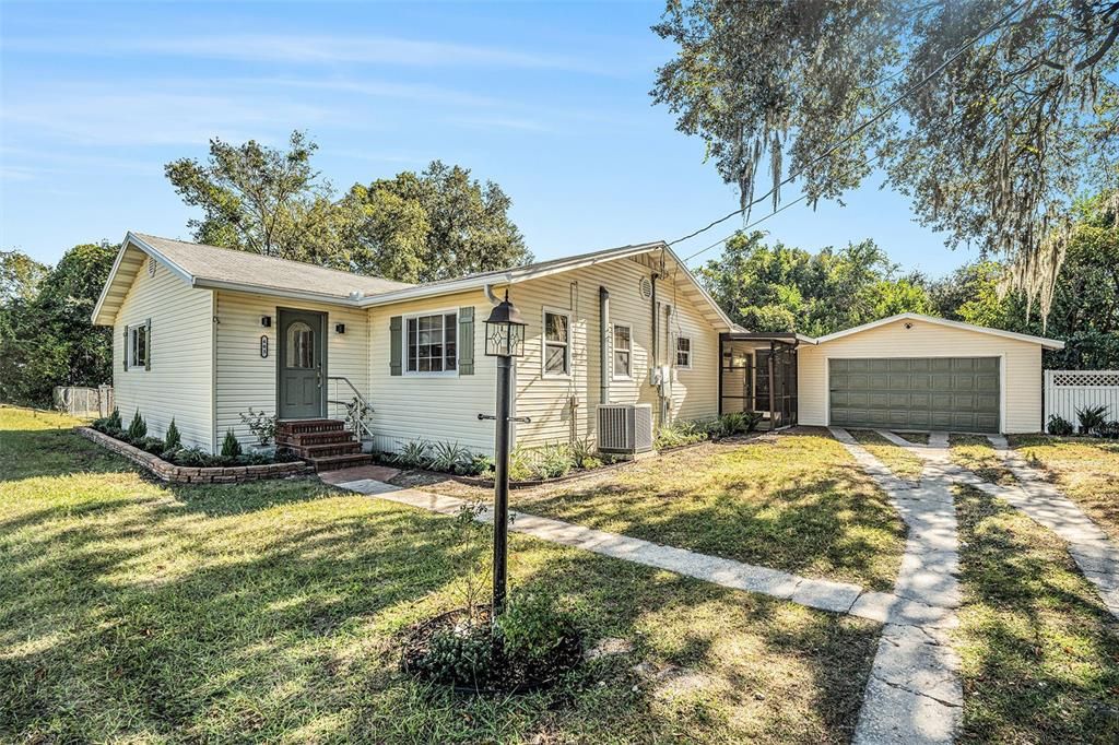 For Sale: $435,000 (3 beds, 2 baths, 2126 Square Feet)