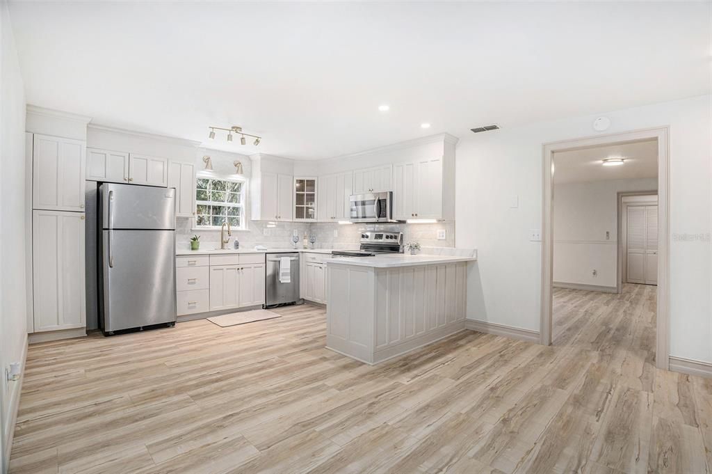 For Sale: $435,000 (3 beds, 2 baths, 2126 Square Feet)