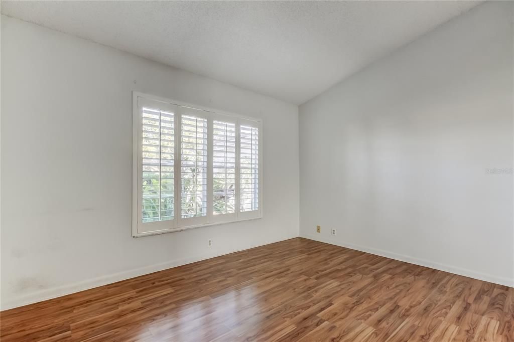 Active With Contract: $295,000 (3 beds, 2 baths, 1730 Square Feet)