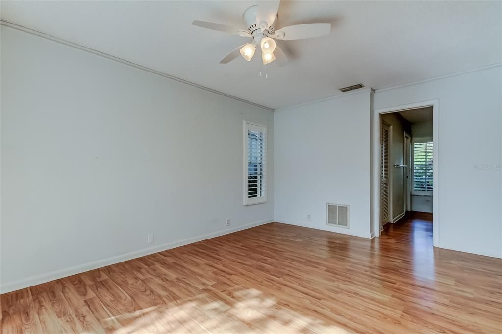 Active With Contract: $295,000 (3 beds, 2 baths, 1730 Square Feet)