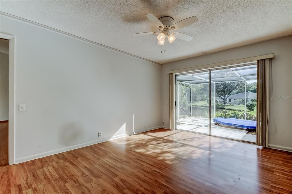 Active With Contract: $295,000 (3 beds, 2 baths, 1730 Square Feet)